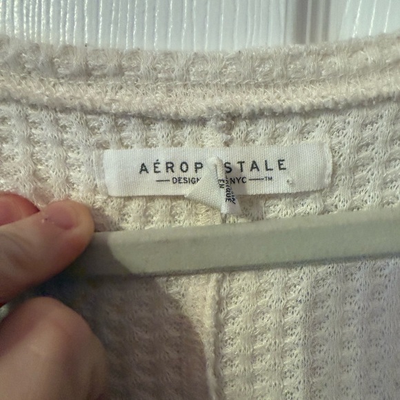 Aeropostale Beige Waffle Knit V-Neck Blouse - Picture 3 of 5